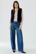 Load image into Gallery viewer, Oui Faux Fur Vest in Mysterioso