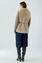 Load image into Gallery viewer, Oui Faux Fur Vest in Light Stone