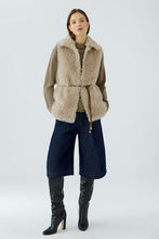 Load image into Gallery viewer, Oui Faux Fur Vest in Light Stone