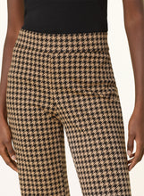 Load image into Gallery viewer, Seductive Nanou Pant in Black Graphical