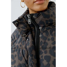 Load image into Gallery viewer, Oui Quilted Leopard Print Jacket
