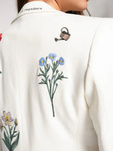 Load image into Gallery viewer, Vilagallo Sophia Embroidered Jacket in White