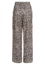 Load image into Gallery viewer, Marc Aurel Leopard Print Cargo Pants
