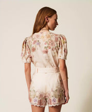 Load image into Gallery viewer, Twinset Linen Floral Shorts in Wildflower Pastel
