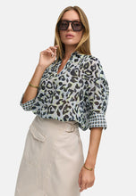 Load image into Gallery viewer, Catnoir Printed V-Neck Blouse