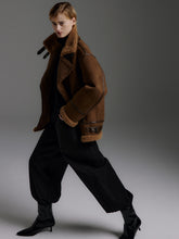 Load image into Gallery viewer, Molliolli Velin Faux Suede Mustang Jacket in Brown