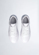 Load image into Gallery viewer, LIU JO Platform Sneakers with Rhinestone Logo in White
