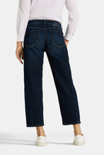 Load image into Gallery viewer, Cambio Elin Jean in Dark Used Wash