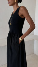Load image into Gallery viewer, Charli Marnie Dress in Black
