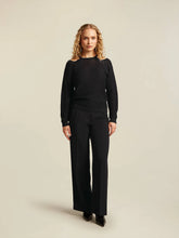 Load image into Gallery viewer, Beaumont Debby Lurex Pullover in Black