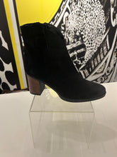 Load image into Gallery viewer, David Tyler Suede Boots in Black