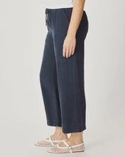 Load image into Gallery viewer, Splendid Angie Crop Wide Leg Pant in Navy