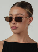 Load image into Gallery viewer, Otra Ila Sunglasses in Gold