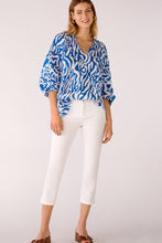 Load image into Gallery viewer, Oui Capri Pants in White
