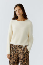 Load image into Gallery viewer, Oui Cuddly Pullover in Whitecap
