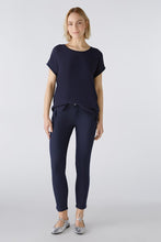 Load image into Gallery viewer, Oui Baxtor Cropped Jeans in Navy
