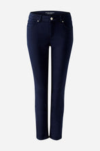 Load image into Gallery viewer, Oui Baxtor Cropped Jeans in Navy
