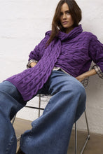 Load image into Gallery viewer, Oui Cotton Cableknit Scarf in Amaranth Purple
