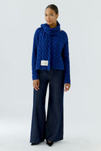 Load image into Gallery viewer, Oui Cotton Cableknit Scarf in Royal Blue
