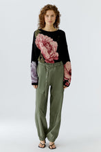 Load image into Gallery viewer, Oui Flower Sweater in Black
