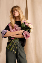 Load image into Gallery viewer, Oui Flower Sweater in Black
