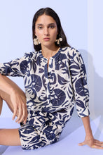 Load image into Gallery viewer, Oui Cotton Shorts in Blue Print
