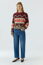 Load image into Gallery viewer, Oui Knitted Diamond Pattern Sweater in Dark Red/Taupe
