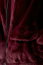 Load image into Gallery viewer, Oui Faux Fur Jacket in Bramble Berry
