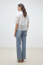 Load image into Gallery viewer, Suncoo Linda Poplin Blouse in White
