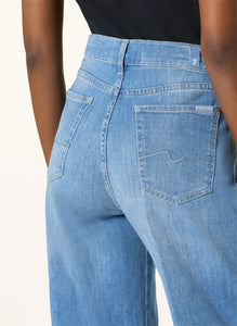 7 For All Mankind Lotta Cropped Jeans in Charleston