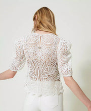 Load image into Gallery viewer, TWINSET Lace Crochet Top in White Snow
