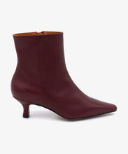 Load image into Gallery viewer, Angel Alarcon Cleo Boot in Burgundy
