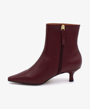 Load image into Gallery viewer, Angel Alarcon Cleo Boot in Burgundy
