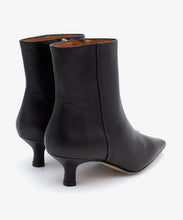 Load image into Gallery viewer, Angel Alarcon Cleo Boot in Black
