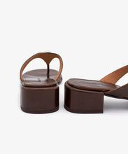 Load image into Gallery viewer, Angel Alarcon Zelma Low Heel Thong Sandal in Cafe
