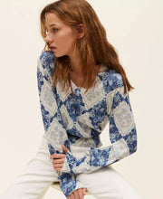 Load image into Gallery viewer, Twinset Diamond Floral Print Sweater in Blue Topaz Diamond Flower Print
