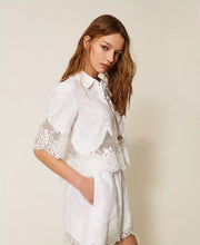 Load image into Gallery viewer, Twinset Linen Shirt with Lace in White
