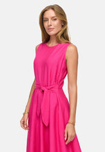 Load image into Gallery viewer, Catnoir Sleeveless Midi Dress in Pink
