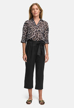 Load image into Gallery viewer, Catnoir Cropped Belted Pants in Black
