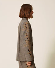 Load image into Gallery viewer, Twinset Houndstooth Blazer with Embroidery
