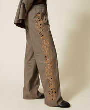 Load image into Gallery viewer, Twinset Houndstooth Trousers with Embroidery
