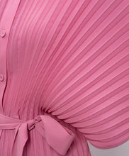 Load image into Gallery viewer, Twinset Pleated Blouse in Pink
