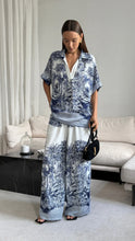 Load image into Gallery viewer, Charli Stella Set in Indigo Blue Print
