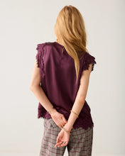 Load image into Gallery viewer, Summum Sleeveless Top with Lace in Plum
