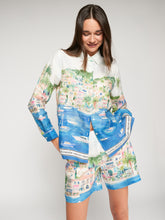 Load image into Gallery viewer, Vilagallo Sandra Short in Multi Print
