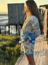 Load image into Gallery viewer, Vilagallo Sandra Short in Multi Print
