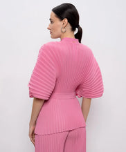 Load image into Gallery viewer, Twinset Pleated Blouse in Pink

