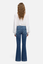 Load image into Gallery viewer, 7 For All Mankind Dojo Tailorless Jeans in Flux

