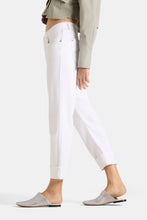 Load image into Gallery viewer, Cambio Gaia Relaxed Jeans in Classy White

