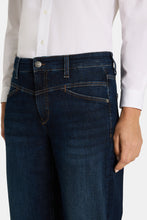 Load image into Gallery viewer, Cambio Elin Jean in Dark Used Wash
